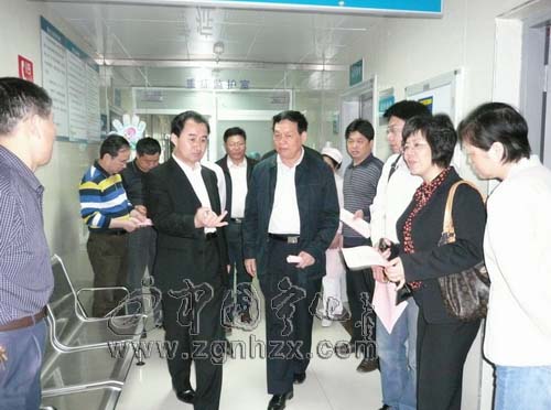 省衛生廳督查組來寧調研衛生工作