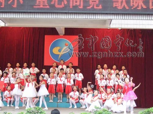 寧師附小：歌詠比賽慶“六一”