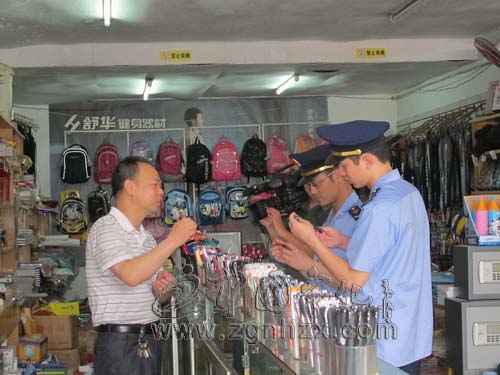 寧化工商局開展高考前文具用品市場(chǎng)專項(xiàng)檢查