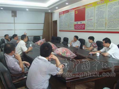 縣人大主任巫福生到寧化一中調研