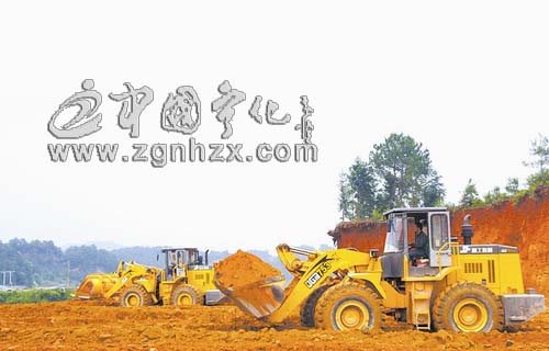 蓮塘食品工業園抓緊“五通一平”建設