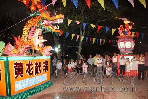 計生國策花燈展 古稀老人唱主角