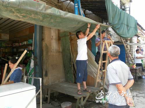 曹坊鄉(xiāng)打好集鎮(zhèn)環(huán)境集中整治攻堅(jiān)戰(zhàn)