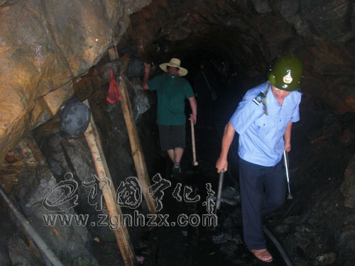 泉上鎮(zhèn)嚴(yán)厲打擊甘木潭私挖盜采小煤窯行為