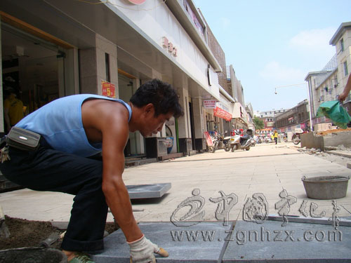 南大街步行街改造進展順利