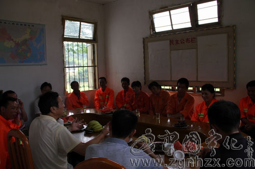 省公路局領導來寧慰問一線站班工人