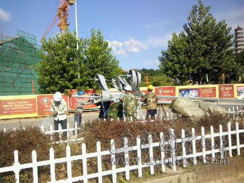 97套新型路燈照亮城區中環大道