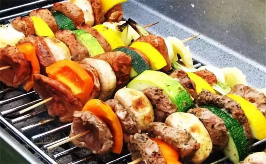 想吃燒烤又要健康？試試這6個(gè)吃法