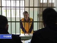 蒙面人尾隨單身女性  偏僻路段深夜搶劫