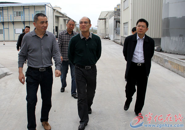 肖長根等縣領導深入工業企業和重點項目現場開展調研