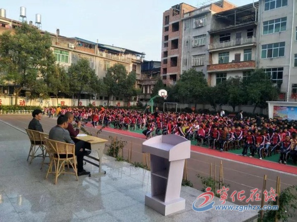 縣關工委宣講團走進水茜中心校