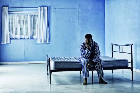 大學生囚禁精神病院被強行灌藥 現(xiàn)邊工作邊打官司