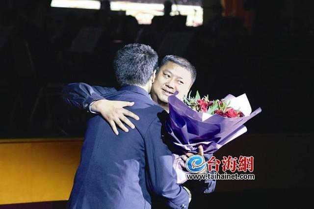 慶祝改革開放四十周年,廈門公交人唱響激情年華