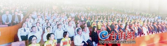 慶祝改革開放四十周年,廈門公交人唱響激情年華