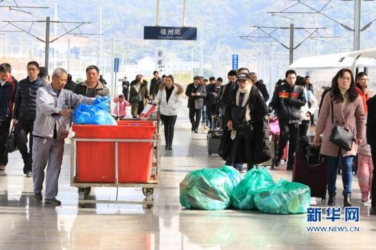 這個春節，他的工作要每天“走”一個馬拉松