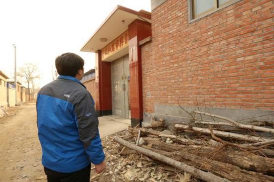 家鄉變化太大，老屋處蓋了新房，韓一亮差點找不到家門。圖片來源于燕趙晚報