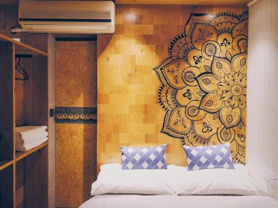 美國風格和印度風格的短租房。