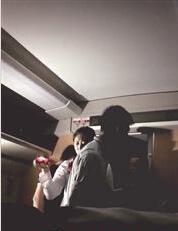 一趟動車停滯漳州隧道3個多小時  竟因一塊遮陽布