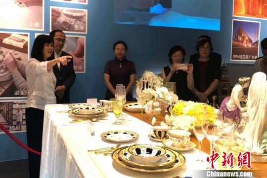 故宮鼓浪嶼外國(guó)文物館再現(xiàn)“國(guó)王的餐桌”