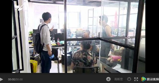 廈門知名裝修公司人去樓空!老板失聯(lián)!200多業(yè)主血汗錢被坑!新家爛尾!全國多地門店跑路