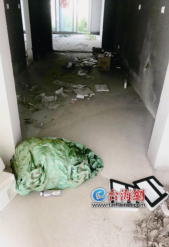 廈門頂級豪宅竟淪為“垃圾場” 業主開門后嚇一跳