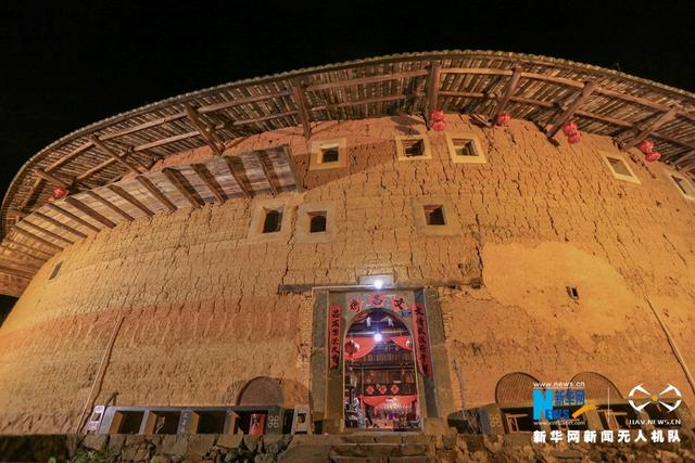 【“飛閱”中國】土樓之夜