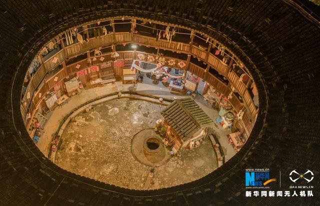 【“飛閱”中國】土樓之夜