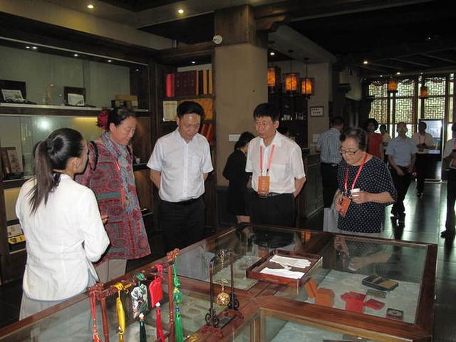 泉州獲評“中國工藝美術(shù)之都”稱號 打造有國際影響力產(chǎn)業(yè)集群