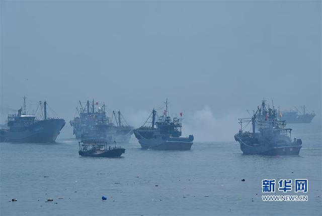 (社會(huì))(1)福建部分漁船開漁出海