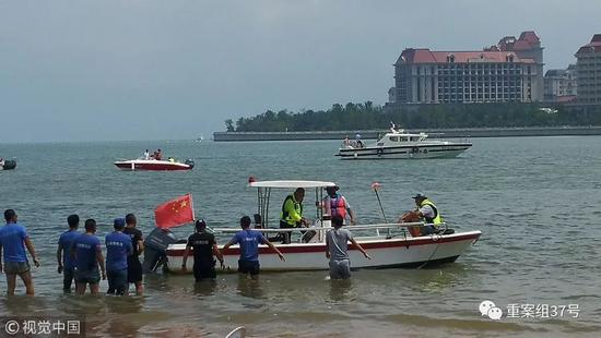 ▲8月6日，青島，雙胞胎女童搜救現(xiàn)場(chǎng)。????圖/視覺(jué)中國(guó)