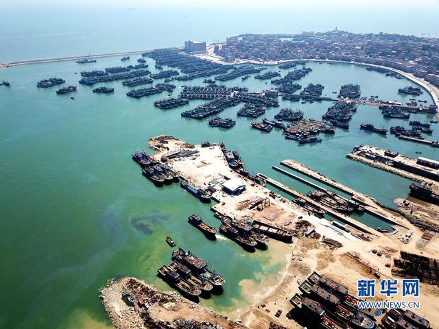 高溫“烤”驗下的石獅造船廠:揮汗如雨忙生產