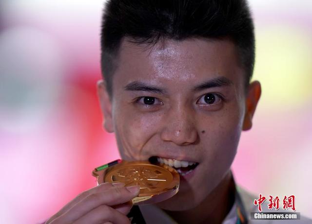 雅加達(dá)亞運(yùn)會林超攀奪體操男子個人全能金牌 