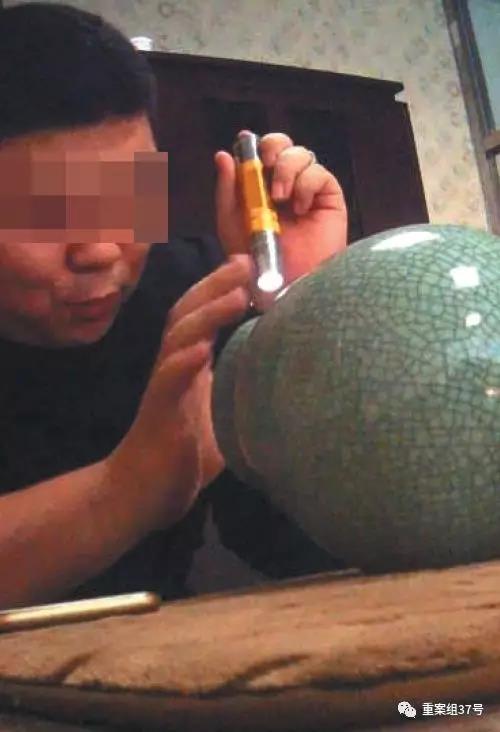 揭秘藏品鑒定騙局的貓膩：78元仿古瓷器估價(jià)500萬(wàn)