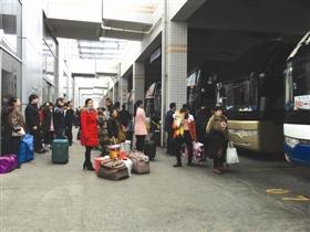 “返鄉(xiāng)潮”漸起“春運(yùn)”不再急匆匆