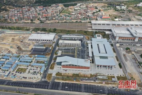 泉州動車站綜合交通樞紐投入運營 出入更便捷