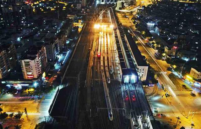 福建：“陸地航母”整裝待發(fā)迎接春運