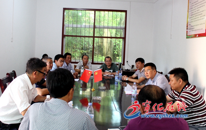 寧化縣領(lǐng)導(dǎo)深入淮土鎮(zhèn)調(diào)研
