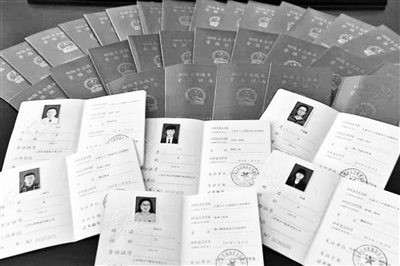 太原38名“快遞小哥”獲初級職稱 全國多地可評相關職稱