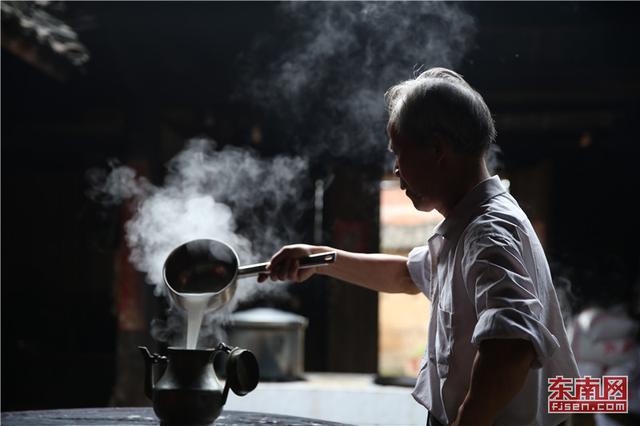 福建老字號在互聯網“逆生長”