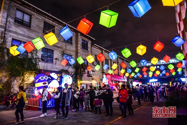 泉州:上元佳節 家門口賞燈正當時