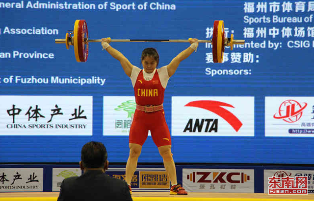 2019年舉重世界杯馬尾舉辦 鄧薇破三項世界紀錄獲金牌