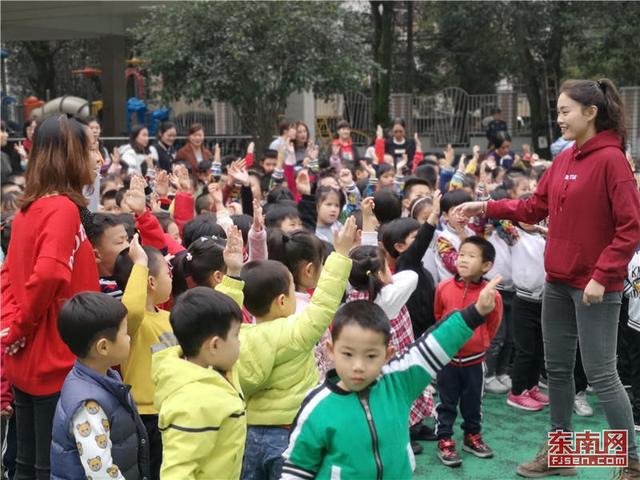 世界口腔健康日：“牙天使”來到幼兒園 