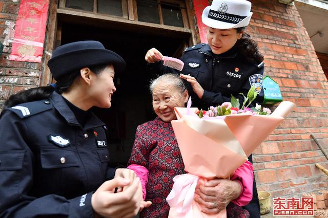 建寧：黨員民警志愿者為孤寡殘疾老人過生日