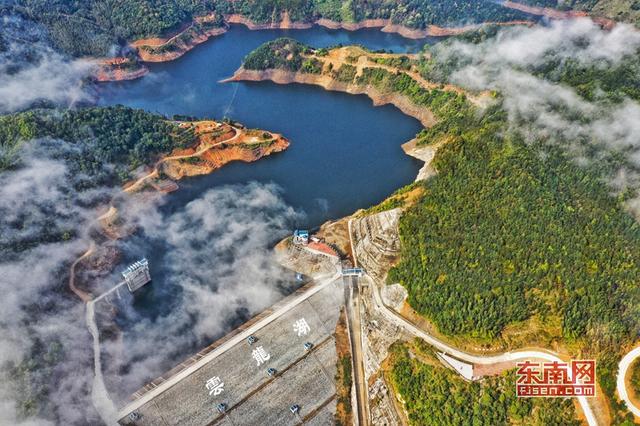 德化：云里霧里 云龍湖美如畫 