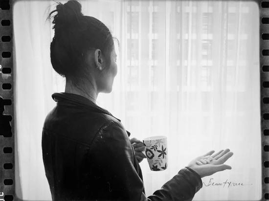 試藥的風(fēng)險不言而喻，因此試藥者也被稱為“刀尖上的舞者”。進(jìn)山/攝