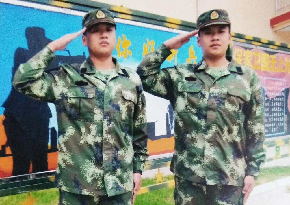 圖2：兄弟倆一起參軍入伍  董光陽攝影。