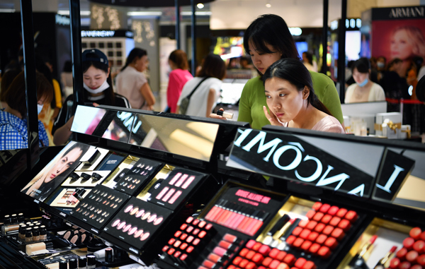 一千可以花，十塊必須省？當(dāng)代年輕人“神奇”消費(fèi)心理觀察