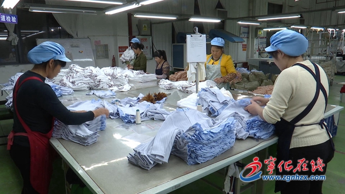 【五比五曬】三明隆紡服飾：嚴把生產品質關 企業出口穩定回升