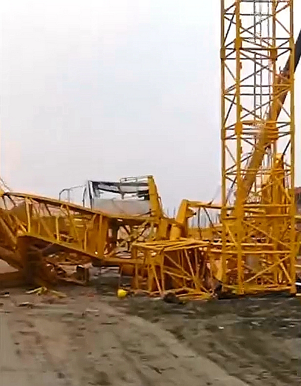 江蘇南通一工地發(fā)生塔吊折彎致事故 致3死1傷