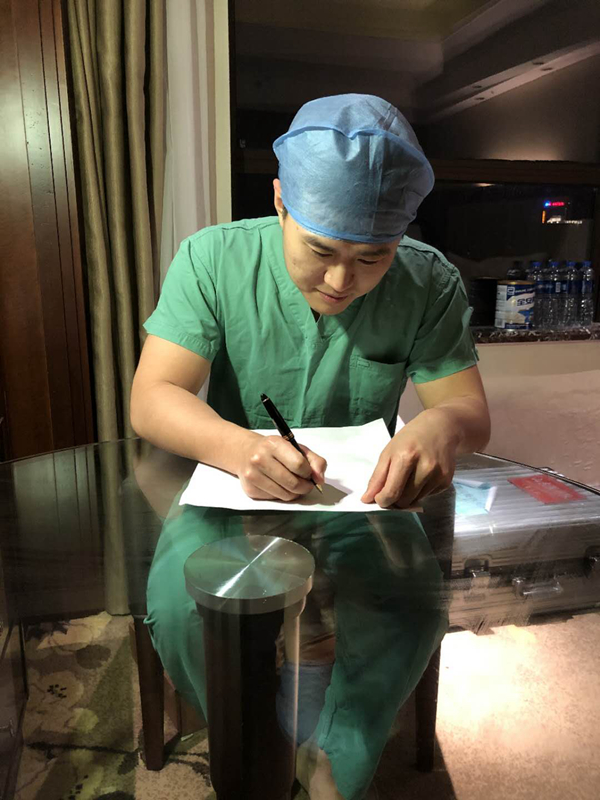 見證｜90后山東醫療隊員給兒子取名“援鄂”